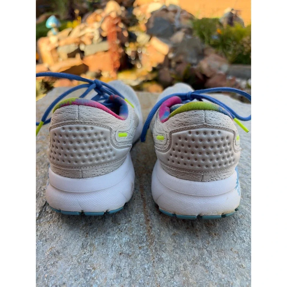 Brooks Trace 2 Womens Running Shoes White Blue Tie Dye 1203751B130 Size 8